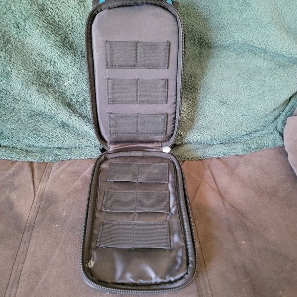 PowerA Nintendo 3DS Blue Video Game Storage Bag - Picture 5 of 8